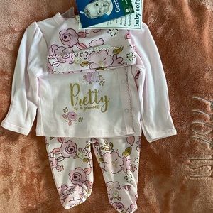 Cute brand new, newborn set